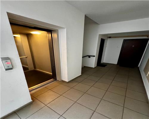 Vanzare penthouse 4 camere, 3 bai, in Ploiesti, zona Albert Evocasa
