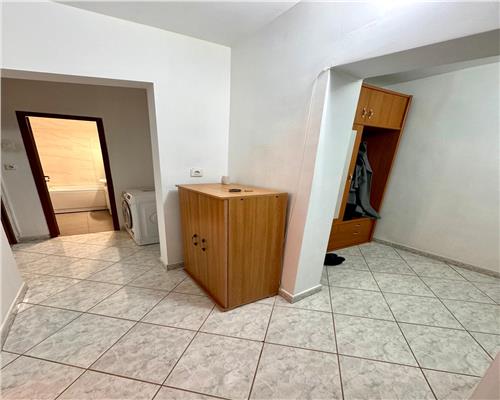 Inchiriere apartament 2 camere, modern, in Ploiesti, zona Vest.