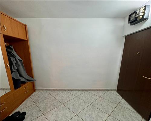 Inchiriere apartament 2 camere, modern, in Ploiesti, zona Vest.