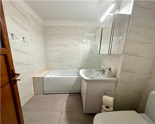 Inchiriere apartament 2 camere, modern, in Ploiesti, zona Vest.