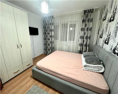 Inchiriere apartament 2 camere, modern, in Ploiesti, zona Vest.