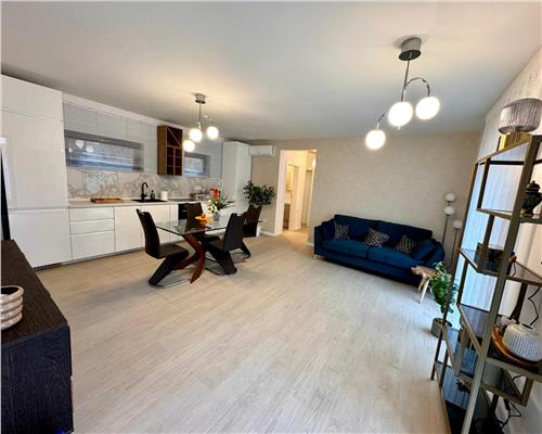 Inchiriere apartament 3 camere, curte proprie, In Ploiesti, zona Cantacuzino.