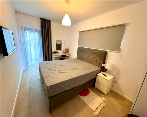 Inchiriere apartament 3 camere, curte proprie, In Ploiesti, zona Cantacuzino.