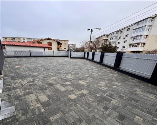 Inchiriere apartament 3 camere, curte proprie, In Ploiesti, zona Cantacuzino.
