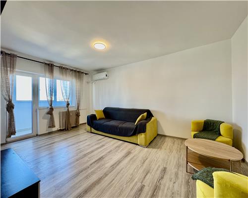 Apartament 3 camere, prima inchiriere, zona Democratiei Sud, Ploiesti.