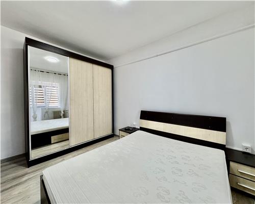 Apartament 3 camere, prima inchiriere, zona Democratiei Sud, Ploiesti.
