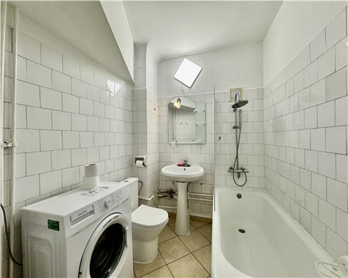 Apartament 2 camere, renovat, Centru, Omnia, Ploiesti