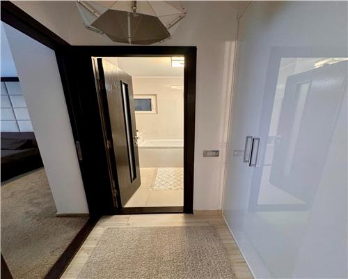 Inchiriere apartament 3 camere, in Ploiesti, zona Republicii (Parcul Mihai  Viteazul)