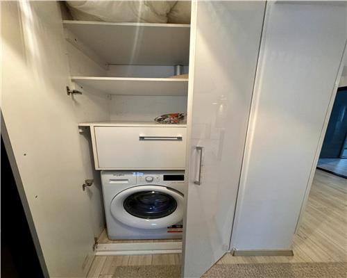 Inchiriere apartament 3 camere, in Ploiesti, zona Republicii (Parcul Mihai  Viteazul)