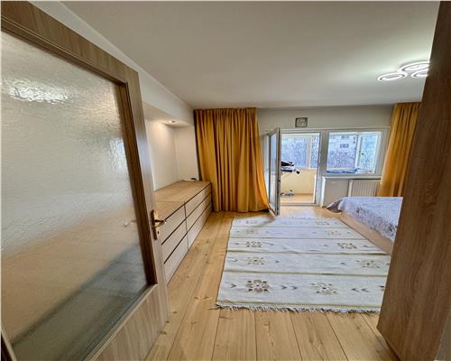 Apartament 3 camere, cf. 1A decomandat, Ploiesti Cantacuzino