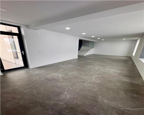 Vanzare casa 4 camere plus garaj, in Paulesti, zona cu priveliste la padure.