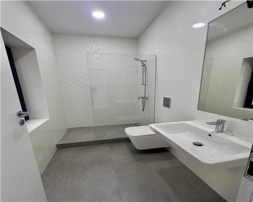 Vanzare casa 4 camere plus garaj, in Paulesti, zona cu priveliste la padure.