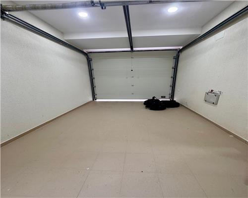 Vanzare casa 4 camere plus garaj, in Paulesti, zona cu priveliste la padure.