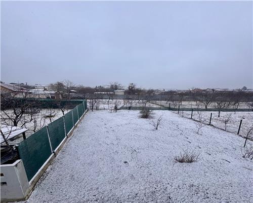 Vanzare casa 4 camere plus garaj, in Paulesti, zona cu priveliste la padure.
