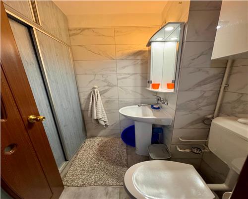 Inchiriere apartament 3 camere, centrala proprie, Ploiesti zona Mihai Bravur