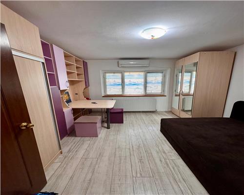Inchiriere apartament 3 camere, centrala proprie, Ploiesti zona Mihai Bravur