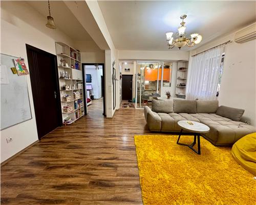 Vanzare apartament 4 camere bloc 2015, in Ploiesti, zona 9 Mai.