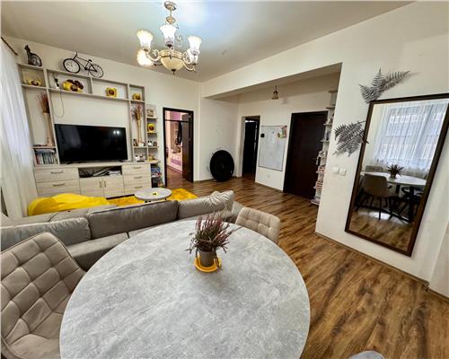 Vanzare apartament 4 camere bloc 2015, in Ploiesti, zona 9 Mai.