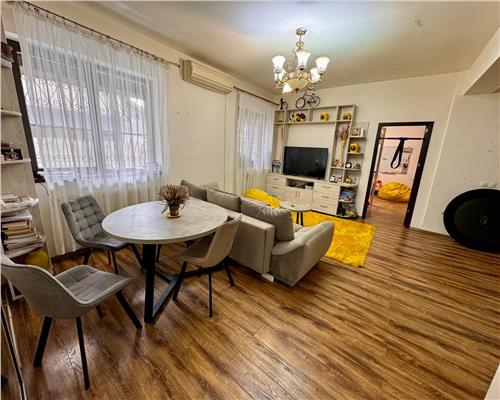 Vanzare apartament 4 camere bloc 2015, in Ploiesti, zona 9 Mai.