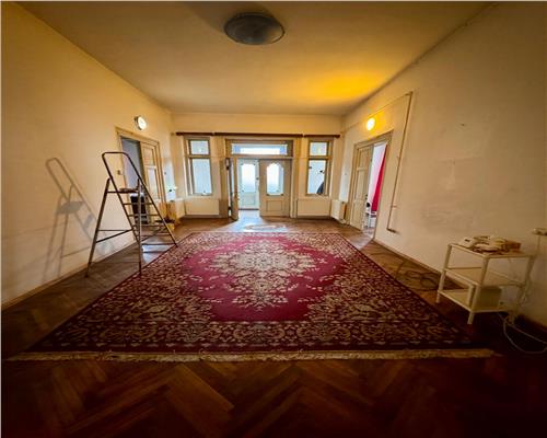 Inchiriere casa 4 camere plus dependinte in Ploiesti, zona ultracentrala
