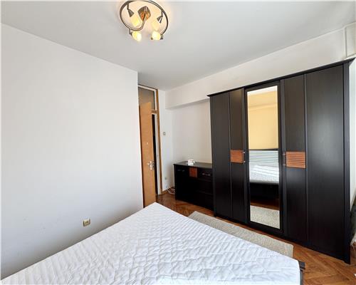 Apartament 2 camere, decomandat, boxa, parcare, ultracentral, Ploiesti