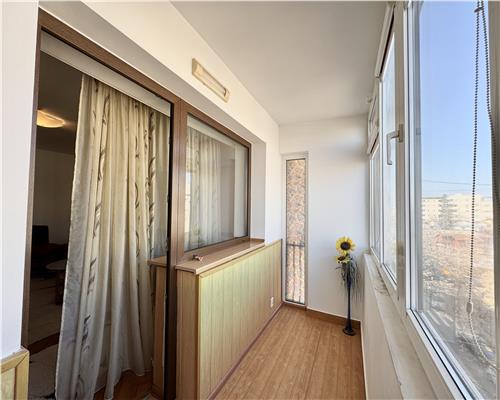 Apartament 2 camere, decomandat, boxa, parcare, ultracentral, Ploiesti