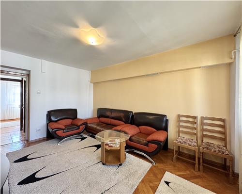 Apartament 2 camere, decomandat, boxa, parcare, ultracentral, Ploiesti