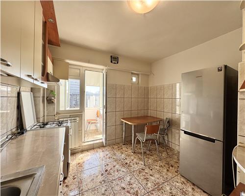 Apartament 2 camere, decomandat, boxa, parcare, ultracentral, Ploiesti