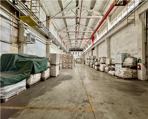 Hala industriala 2500 mp, birouri 400 mp si platforma betonata, zona Nord, Ploiesti