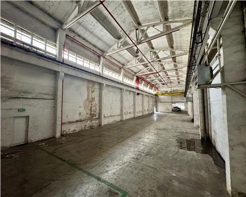 Hala industriala 2500 mp, birouri 400 mp si platforma betonata, zona Nord, Ploiesti
