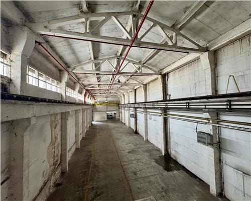 Hala industriala 2500 mp, birouri 400 mp si platforma betonata, zona Nord, Ploiesti