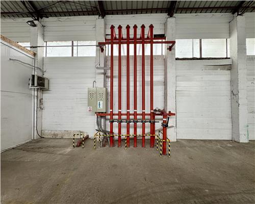Hala industriala 2500 mp, birouri 400 mp si platforma betonata, zona Nord, Ploiesti