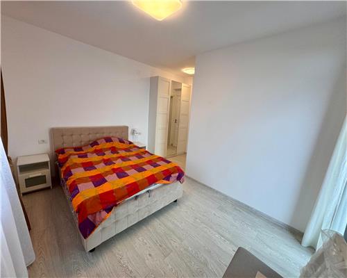 Apartament 3 camere prima inchiriere, in Ploiesti, cartier Albert, parcare proprie.