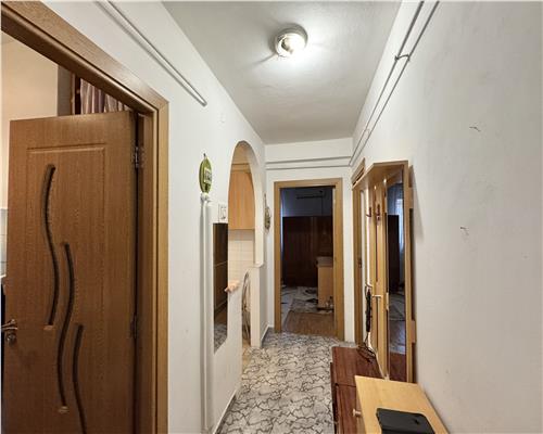 Apartament 2 camere, decomandat, Sud Bulevard