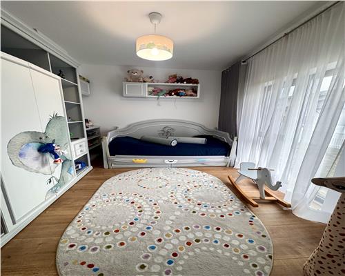 Vanzare casa 4 camere,  mobilata/ utilata, Ploiesti,  cartier MRS Country