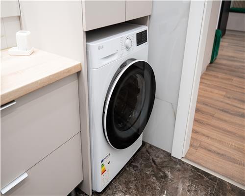 Apartament 2 Camere de Lux, Parcare  Zona Albert Ploiesti