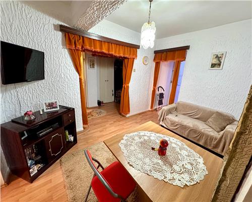 Vanzare apartament 4 camere, 2 bai, in Ploiesti, zona Parcul Aurora