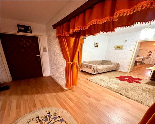 Vanzare apartament 4 camere, 2 bai, in Ploiesti, zona Parcul Aurora