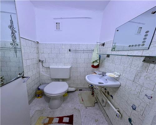 Vanzare apartament 4 camere, 2 bai, in Ploiesti, zona Parcul Aurora