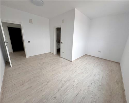 Vanzare apartament 3 camere, 2 locuri de parcare, bloc nou, Ploiesti, Albert