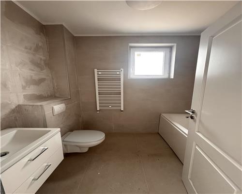 Vanzare apartament 3 camere, 2 locuri de parcare, bloc nou, Ploiesti, Albert