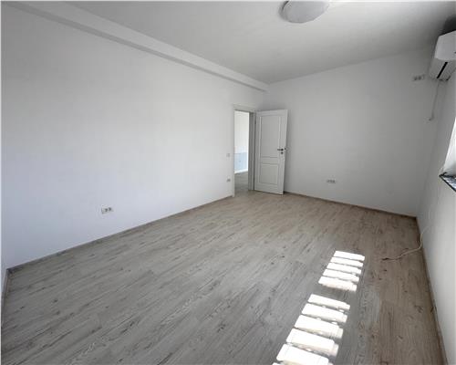 Vanzare apartament 3 camere, 2 locuri de parcare, bloc nou, Ploiesti, Albert