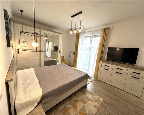Inchiriere apartament 3 camere, Ploiesti, zona  Albert, parcare proprie