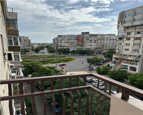 Inchiriere apartament 2 camere, Ploiesti, zona Piata M. Viteazul