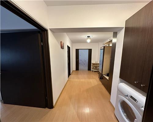 Inchiriere apartament 2 camere, Ploiesti, zona Piata M. Viteazul
