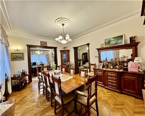 Vila D+P+1E, 11 camere, Bulevard, Ploiesti