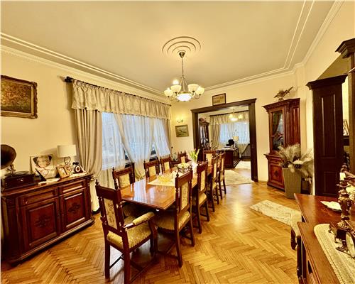 Vila D+P+1E, 11 camere, Bulevard, Ploiesti