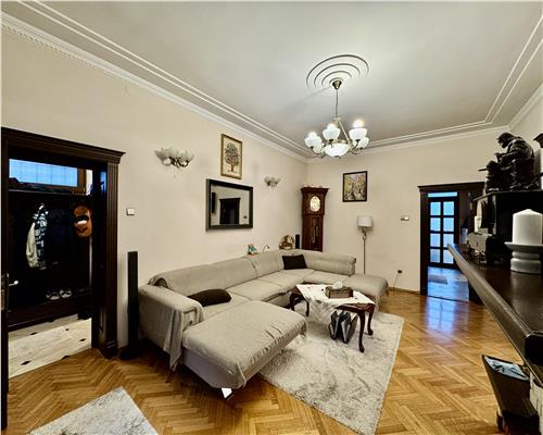 Vila D+P+1E, 11 camere, Bulevard, Ploiesti