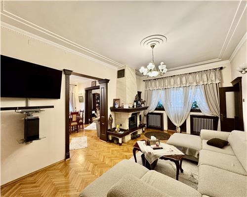 Vila D+P+1E, 11 camere, Bulevard, Ploiesti