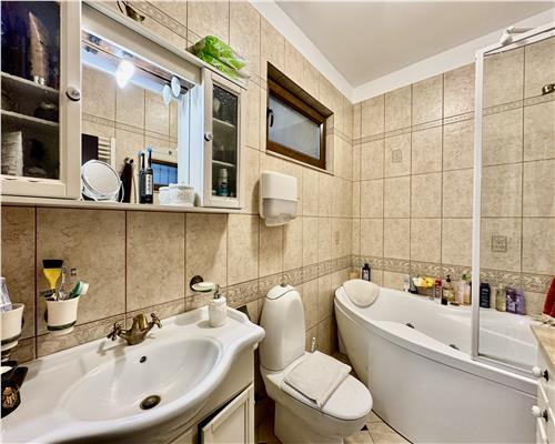 Vila D+P+1E, 11 camere, Bulevard, Ploiesti